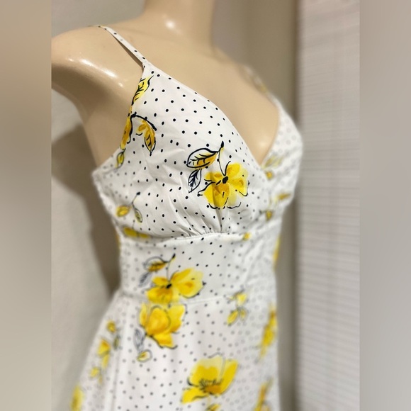 Abercrombie & Fitch Floral Midi Slit Dress
Size small - Picture 10 of 16